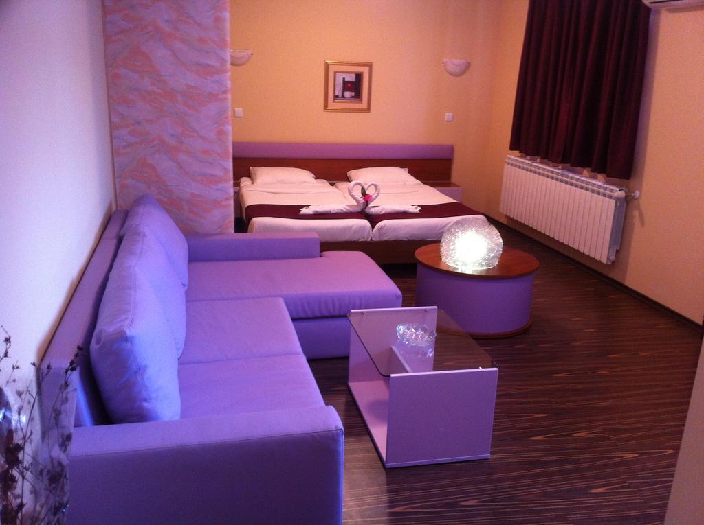 Rusenski Lom Hotel Koshov Экстерьер фото